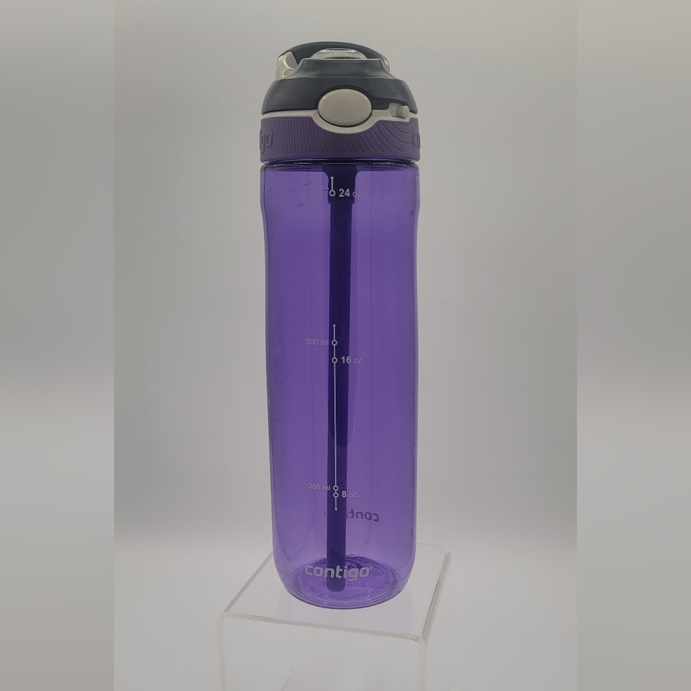 Contigo 24 oz drink container